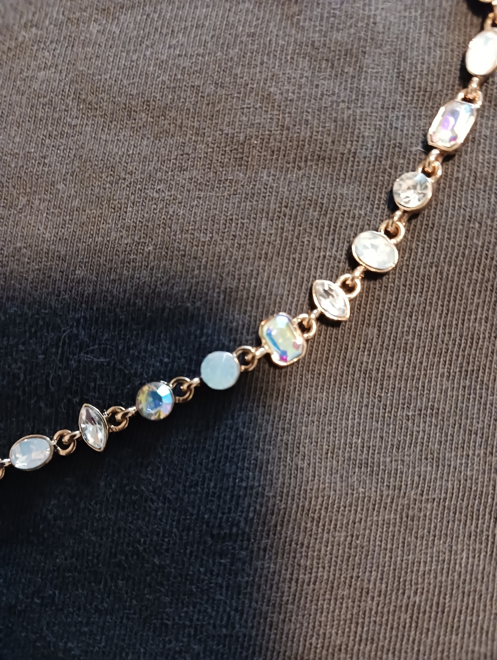 LOGO Brand Necklace - Picture 4 of 5
